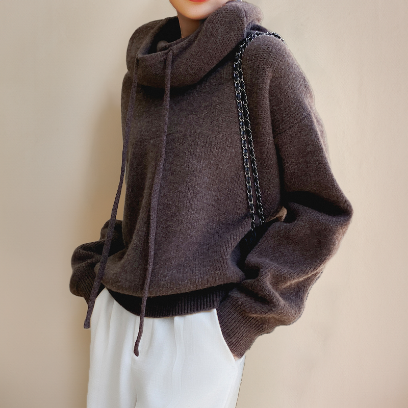 Chloe | Cosy Turtleneck